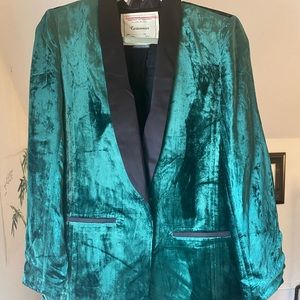 Anthropologie crushes velvet blazer
